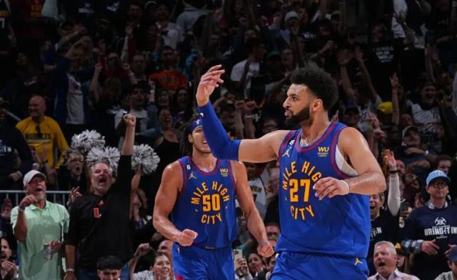 开云体育登录入口-园区战神归来！37岁CP3遇上巅峰穆雷：无冠魔咒乍现