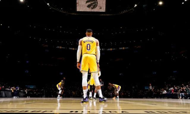 Kaiyun 平台-【观察】施罗德也来了，湖人还不打算送走韦少？