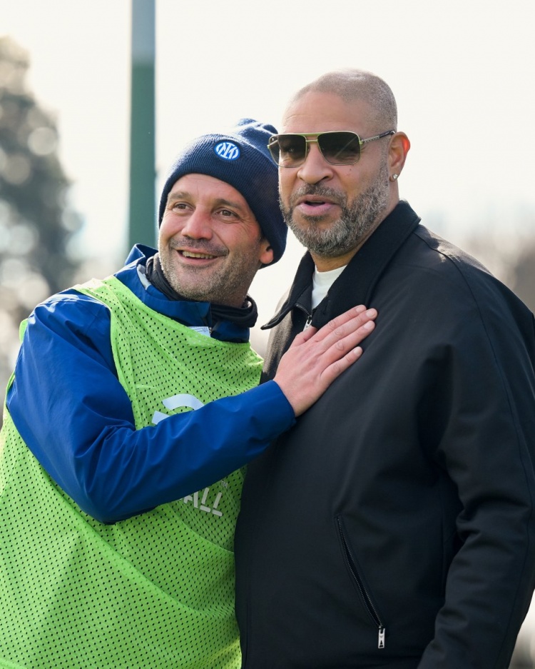 开云体育登录入口-阿德造访国米！官方晒阿德与齐沃合照：一次特别的重逢 🖤💙