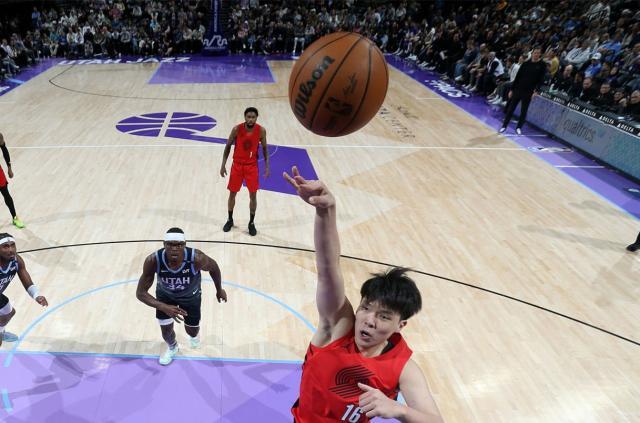 开云体育登录入口-开拓者大胜爵士！克林根轰23+18 杨瀚森3分钟得2分